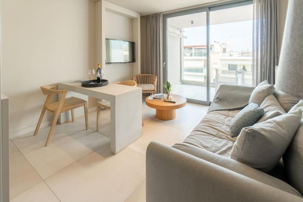 Cw Athens Riviera Suite Exterior foto